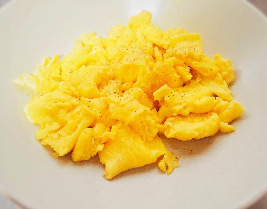 美式炒蛋 scrambled eggs