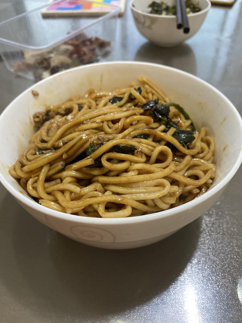 10分钟搞定的一碗葱油拌面