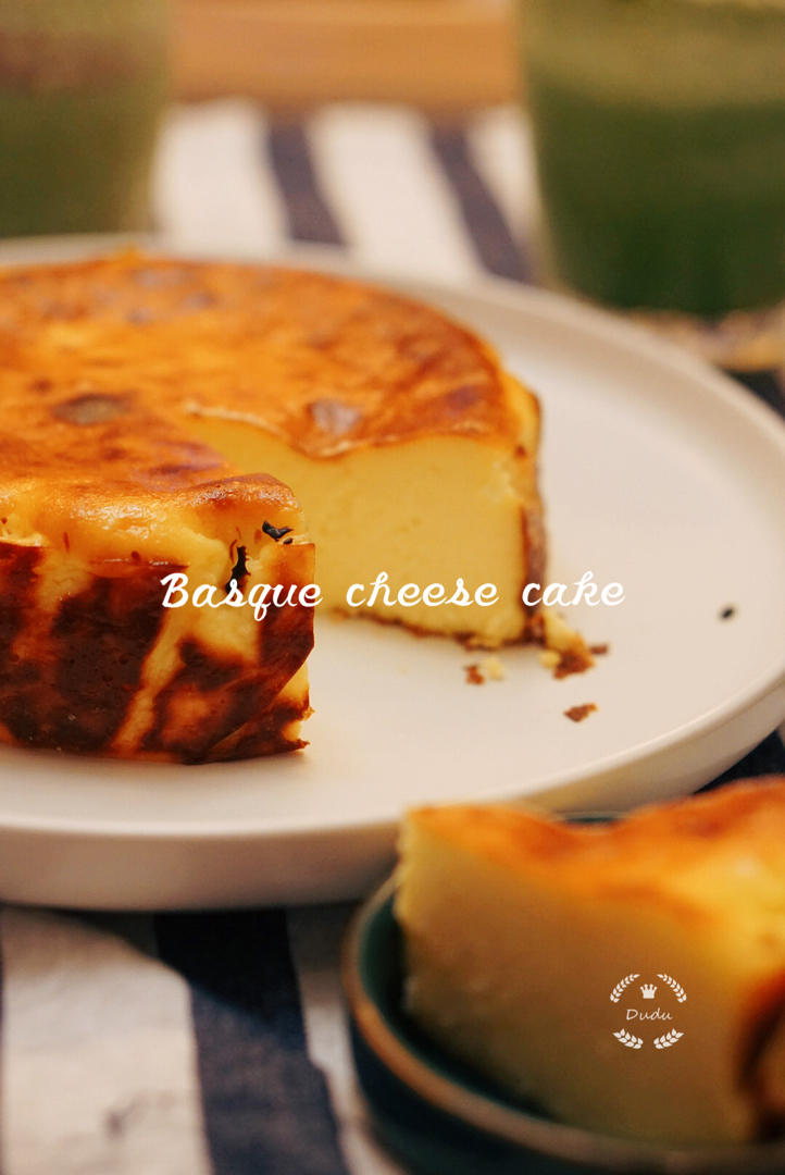 快手的网红basque cheesecake巴斯克焦芝士蛋糕