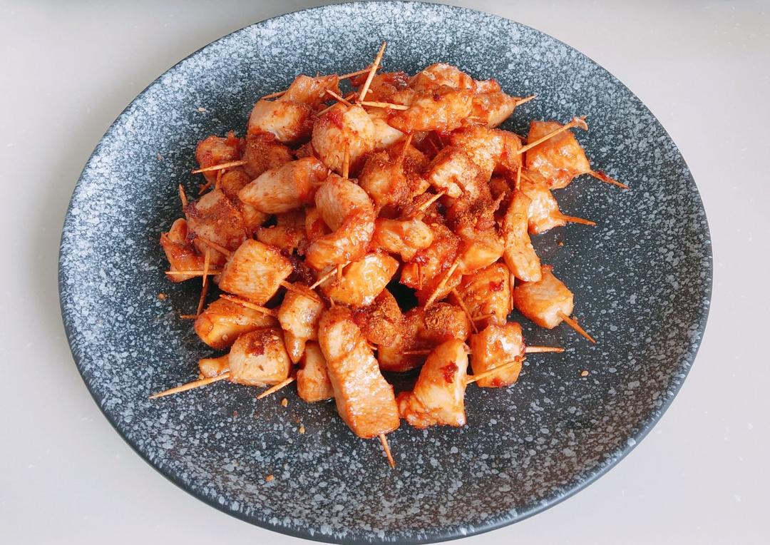 这不是健身餐，论鸡胸肉的不健康吃法（牙签肉）