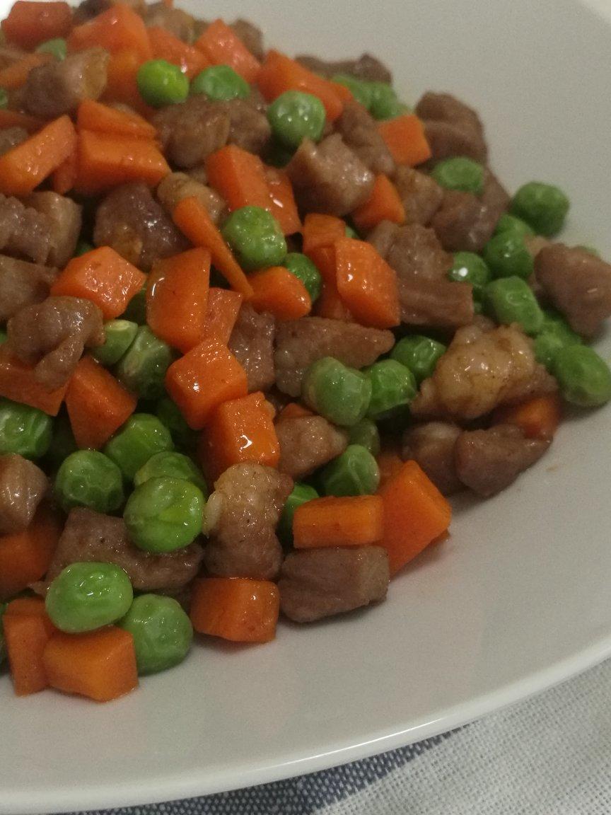 青豆香菇肉丁