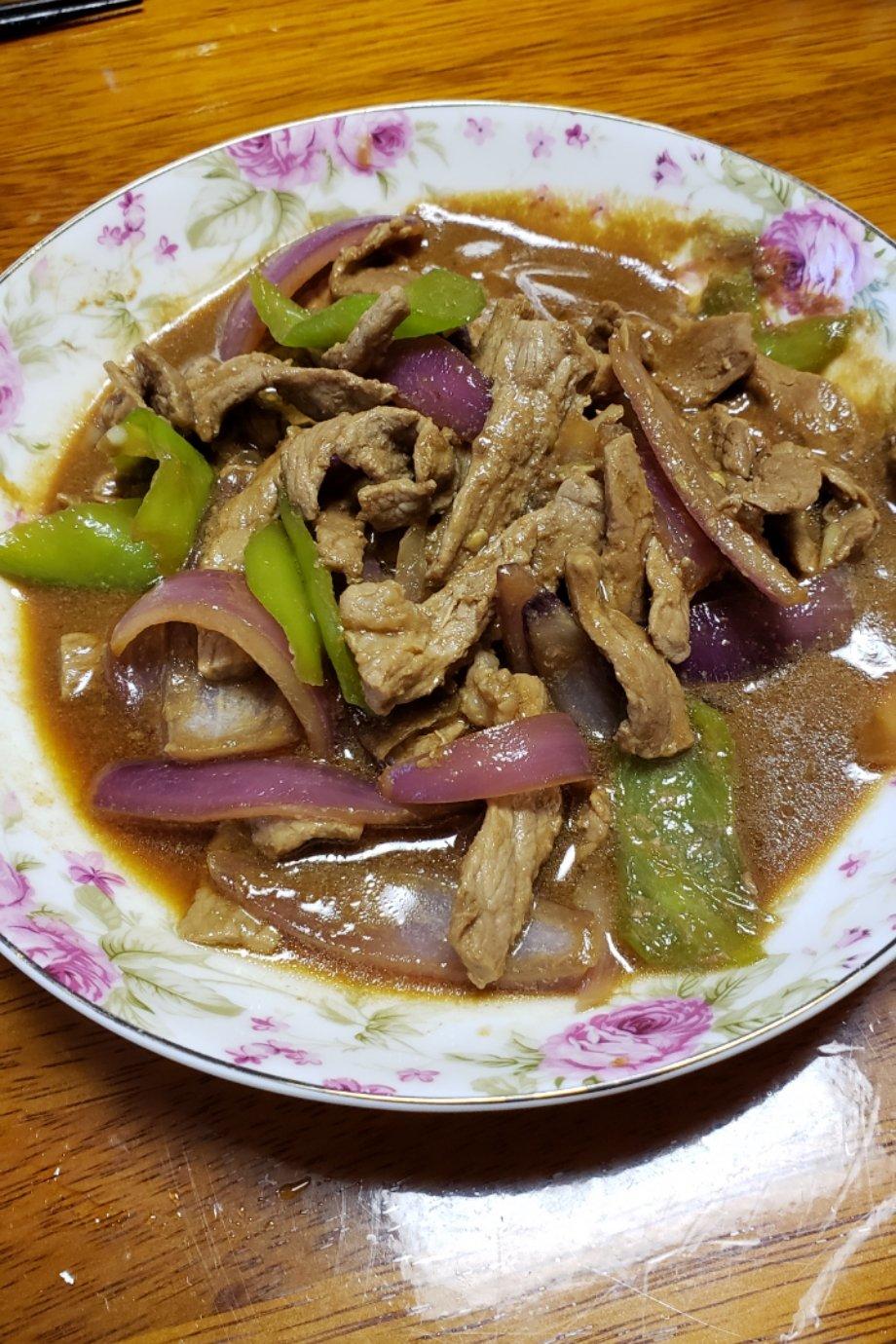 青椒洋葱炒牛肉