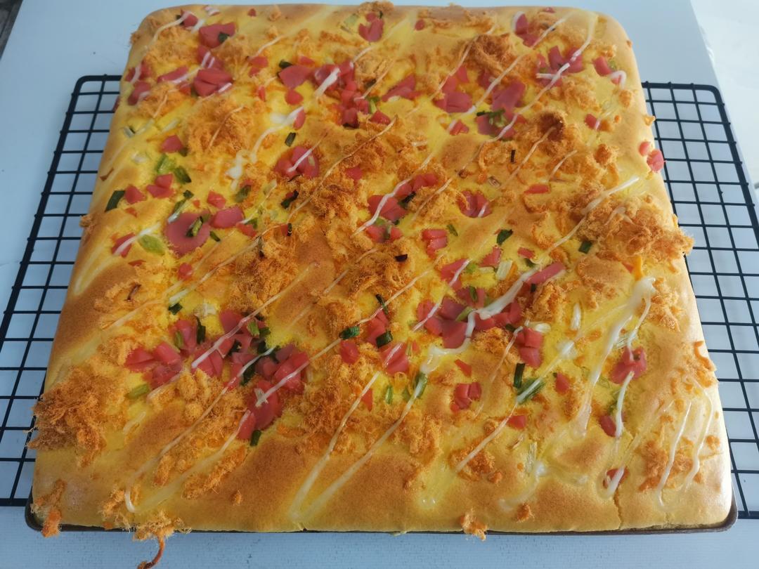 火腿香葱肉松蛋糕