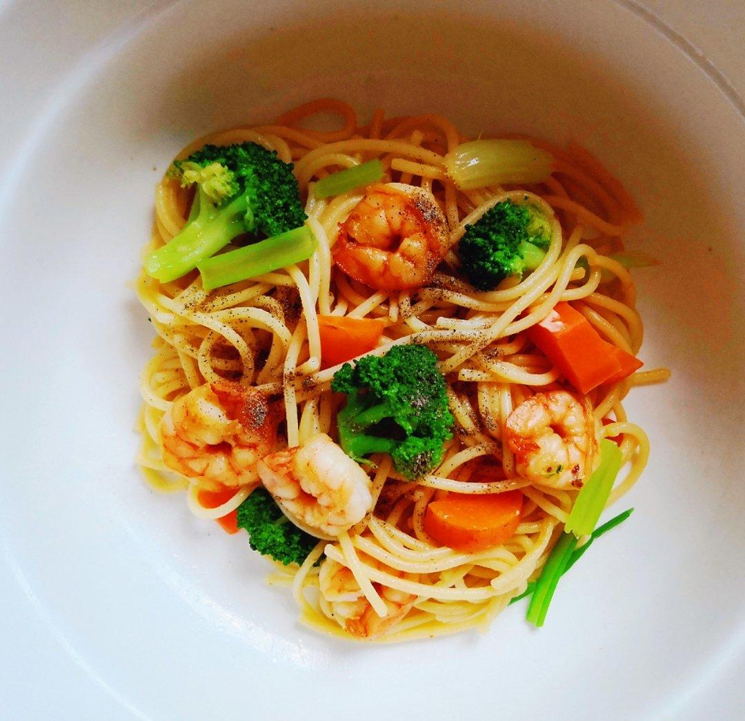减脂|美味又低脂的虾油虾仁意大利面