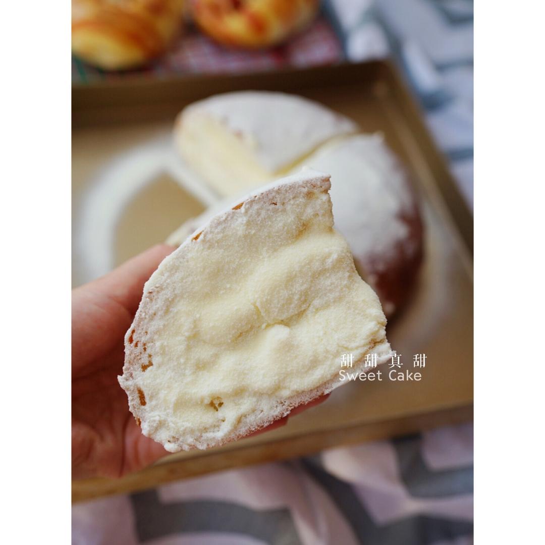 奶酪包和肉松包