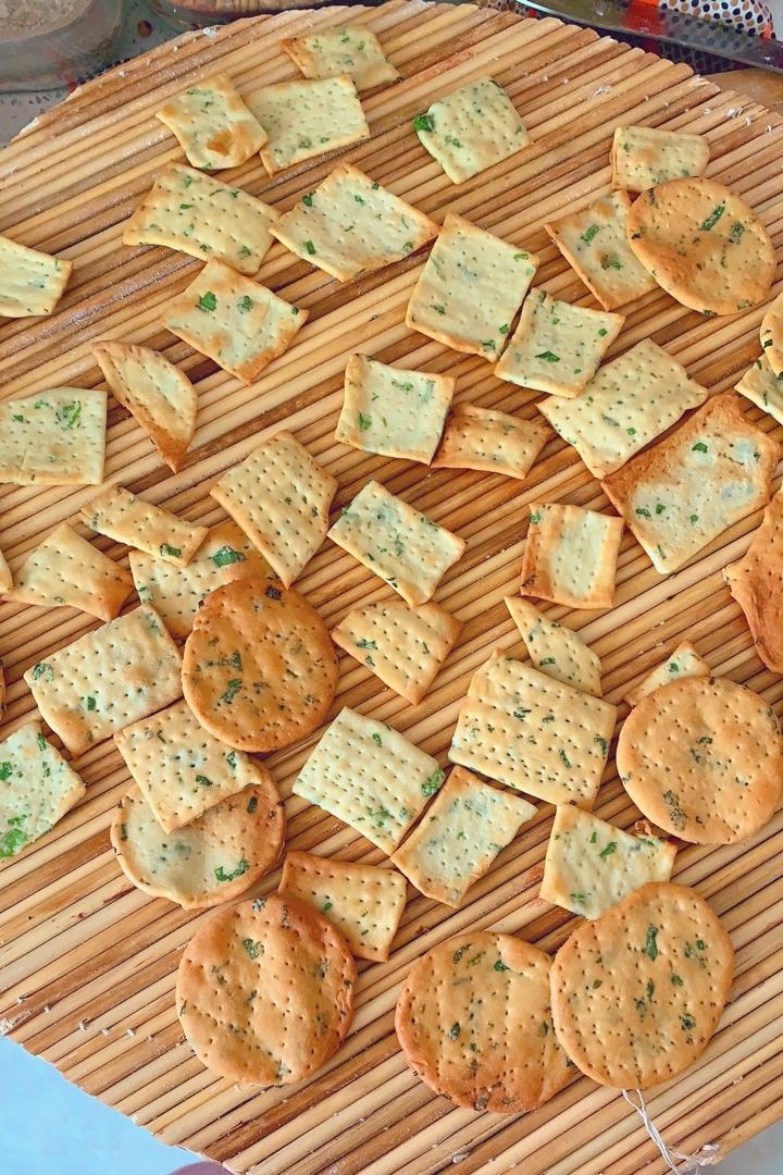 超级酥脆又美味 香葱味苏打饼干 超级简单 易上手