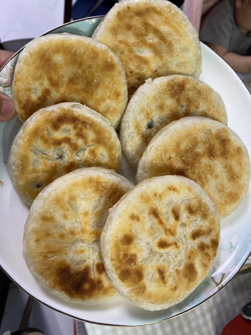 家常糖酥饼 不用醒面不用发面 酥脆香甜 快手面食 附细节视频详解