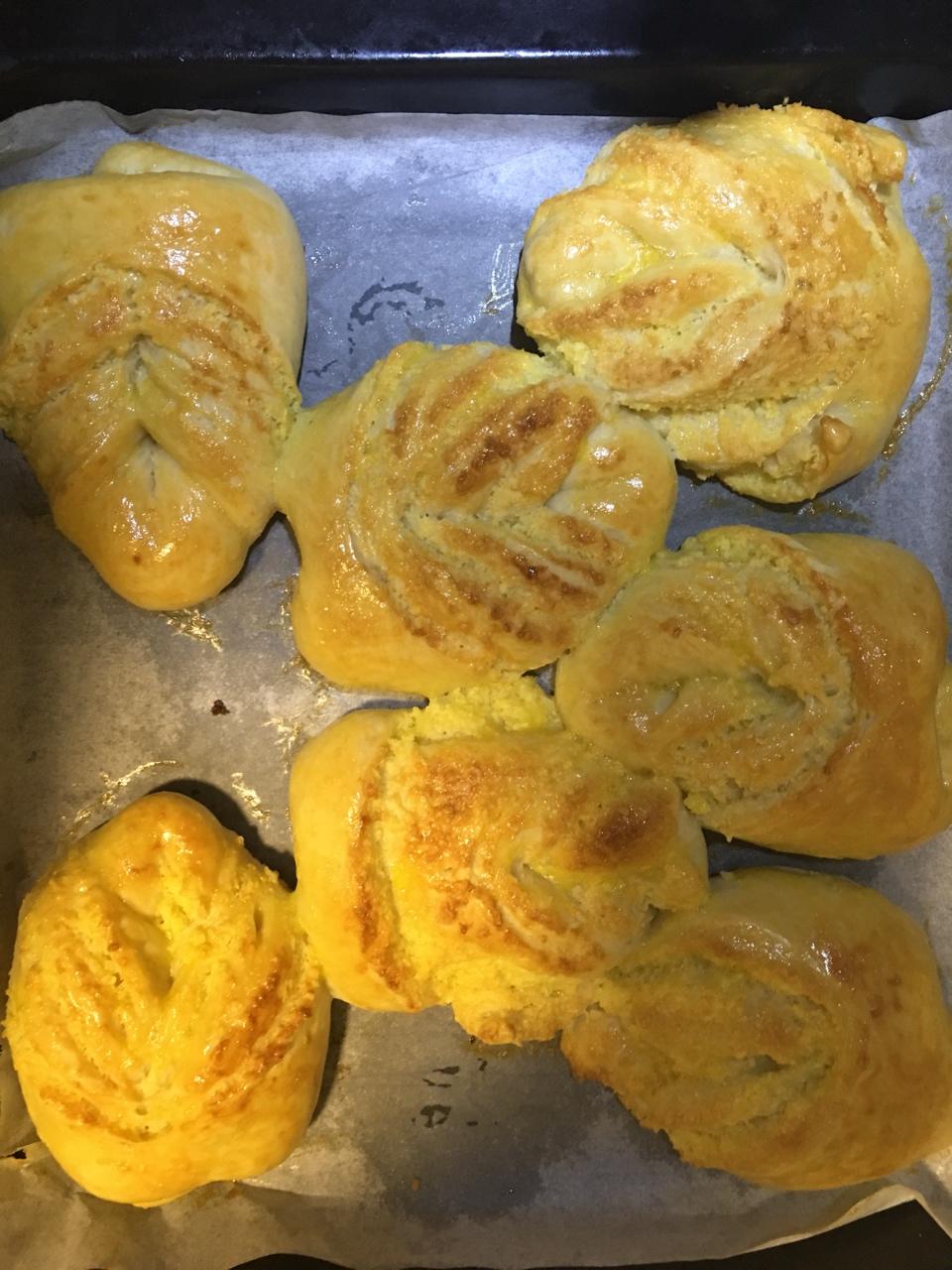 椰蓉叶子面包