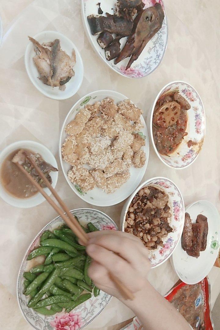 我认为龙利鱼（or巴沙鱼）最好吃的做法