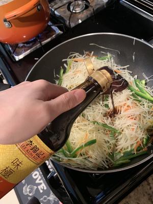 川味香油留学土豆丝的做法 步骤12