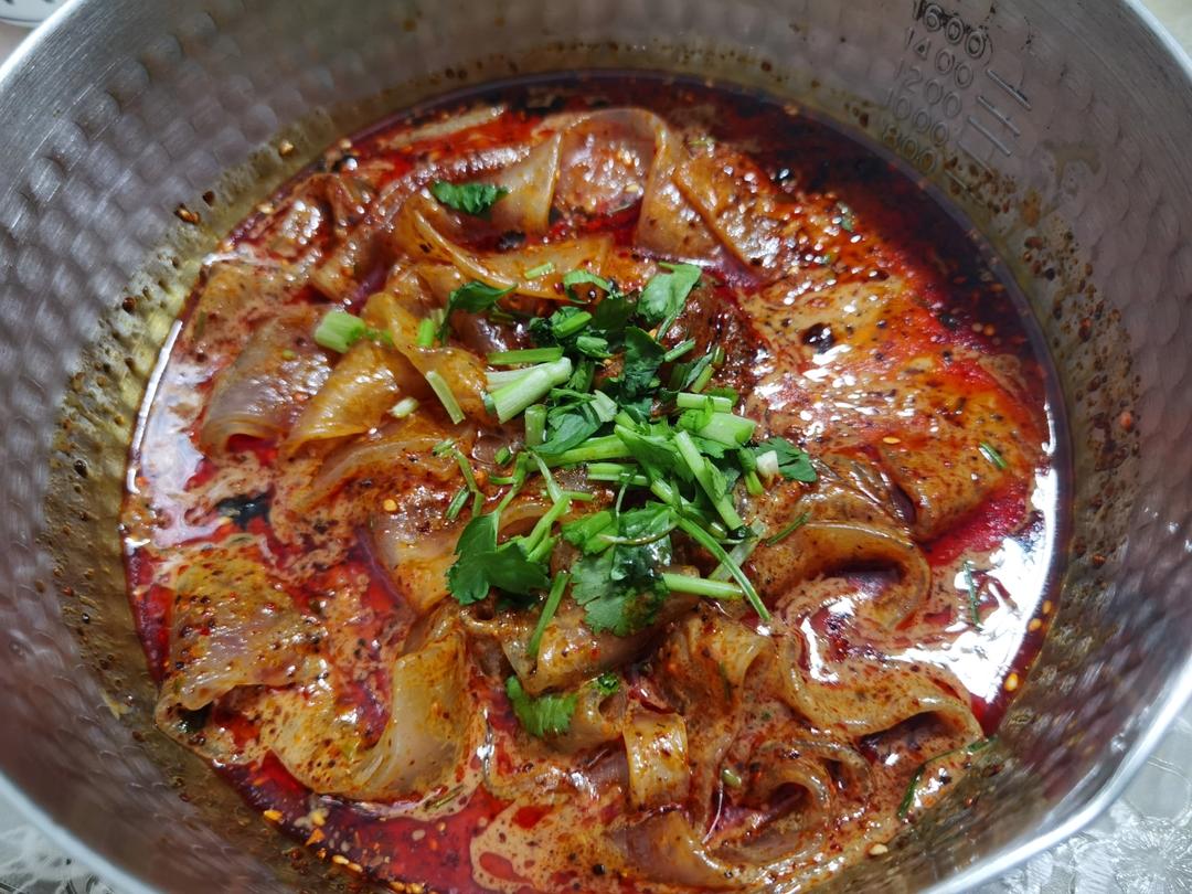 秒杀小夜市的麻酱流汁宽粉
