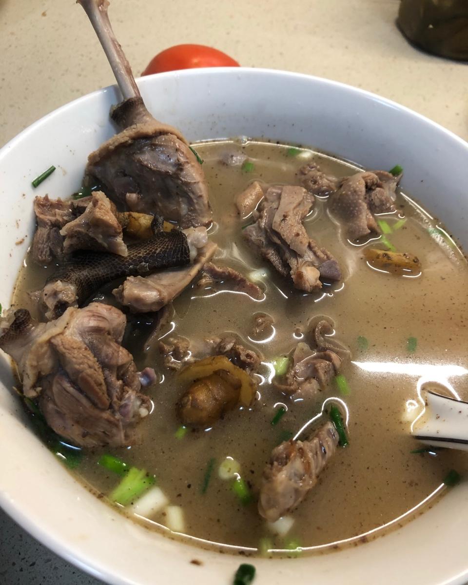 这么做老鸭，保证你待客很有面子😎😎高压锅老鸭，汤奶白待客之尚品