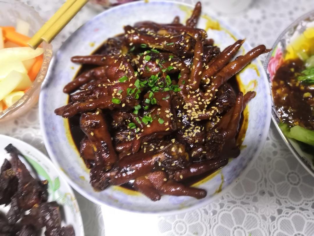 秘制红烧鸡爪