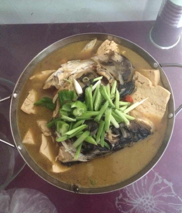 鱼头豆腐煲