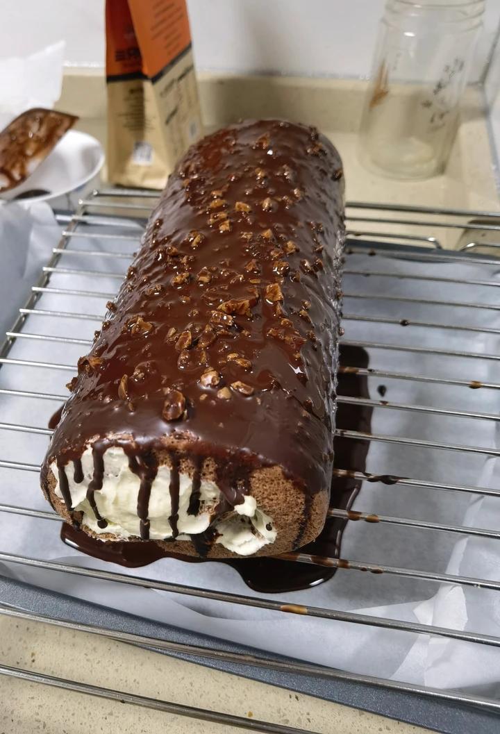 蛋糕卷这样做‼️不掉皮不开裂（小视频食谱）