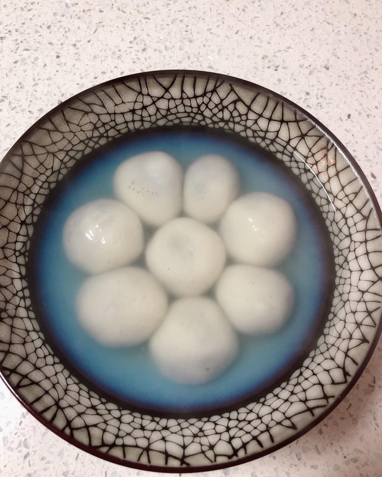 黑芝麻汤圆