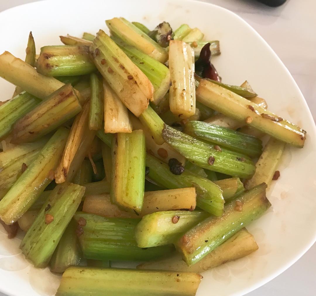 炝炒芹菜