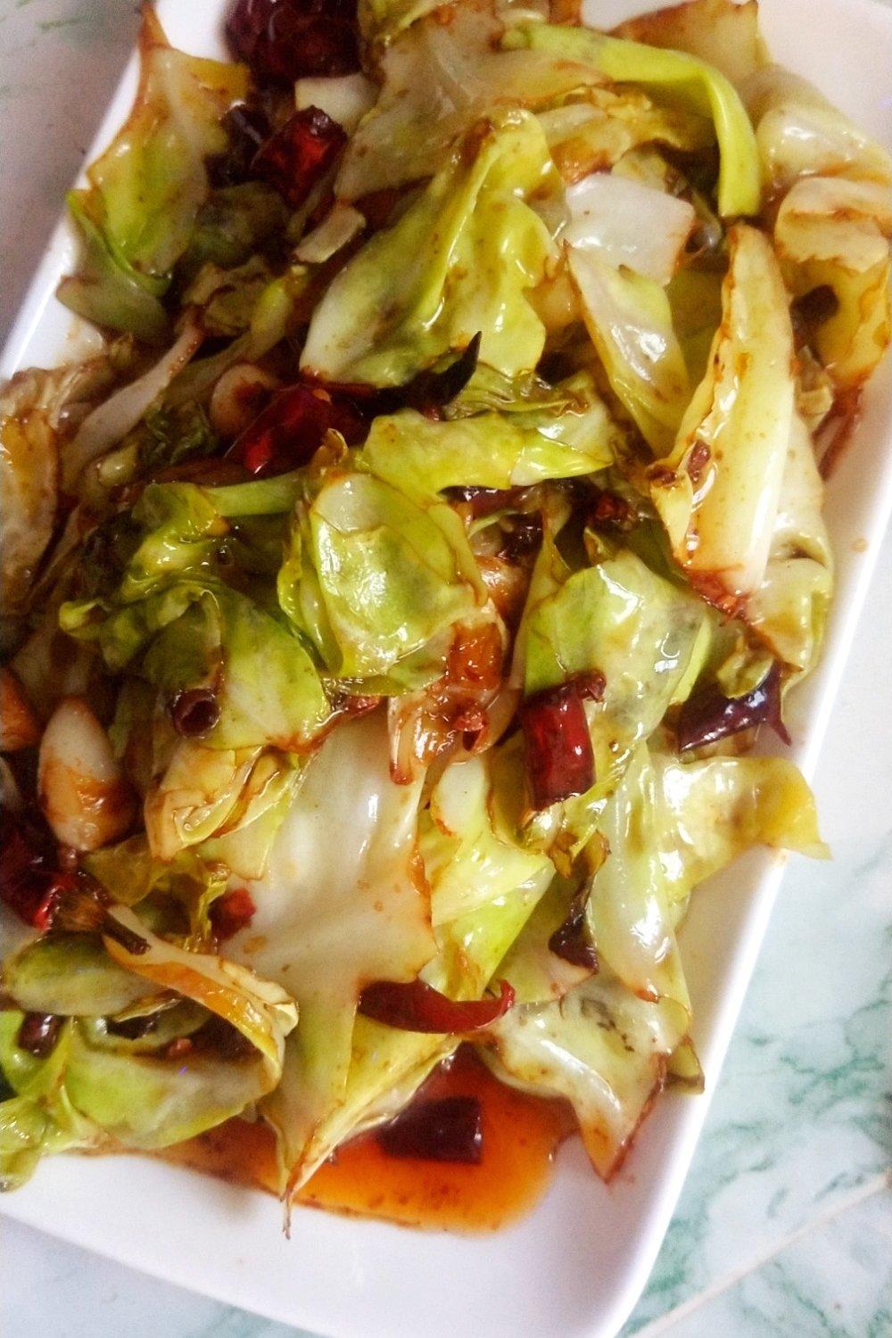 任性的麻麻做的手撕包菜