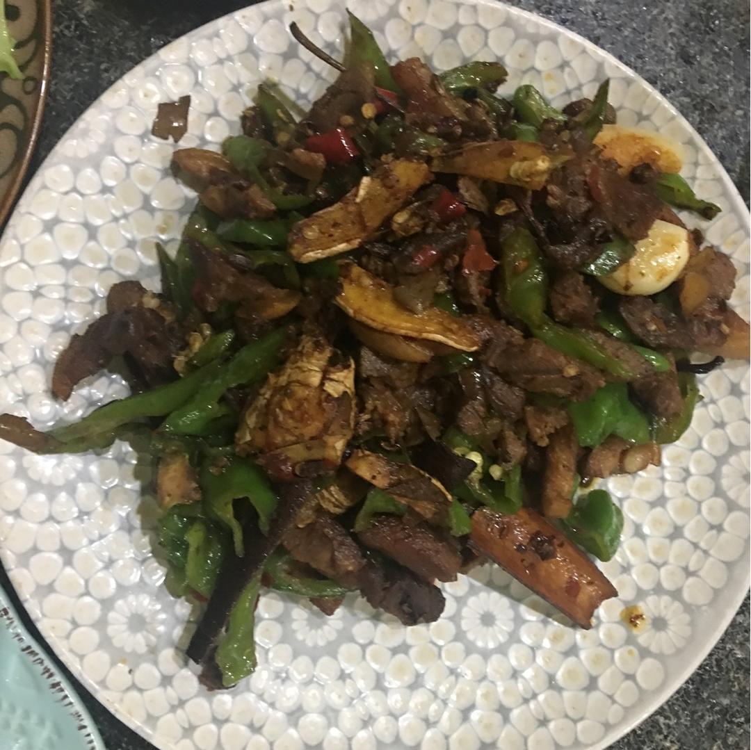 辣炒兔子肉
