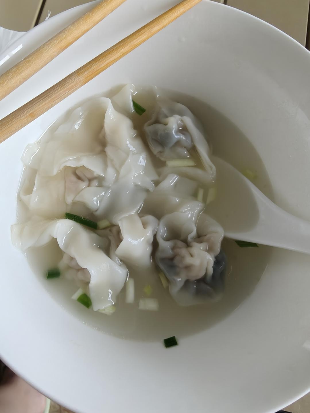 馄饨我只服福建人这种做法，鲜香又Q弹，教你私房馄饨的秘制做法