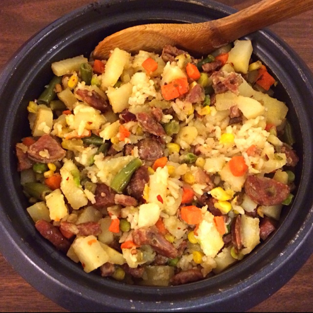 韩式香肠土豆焖饭