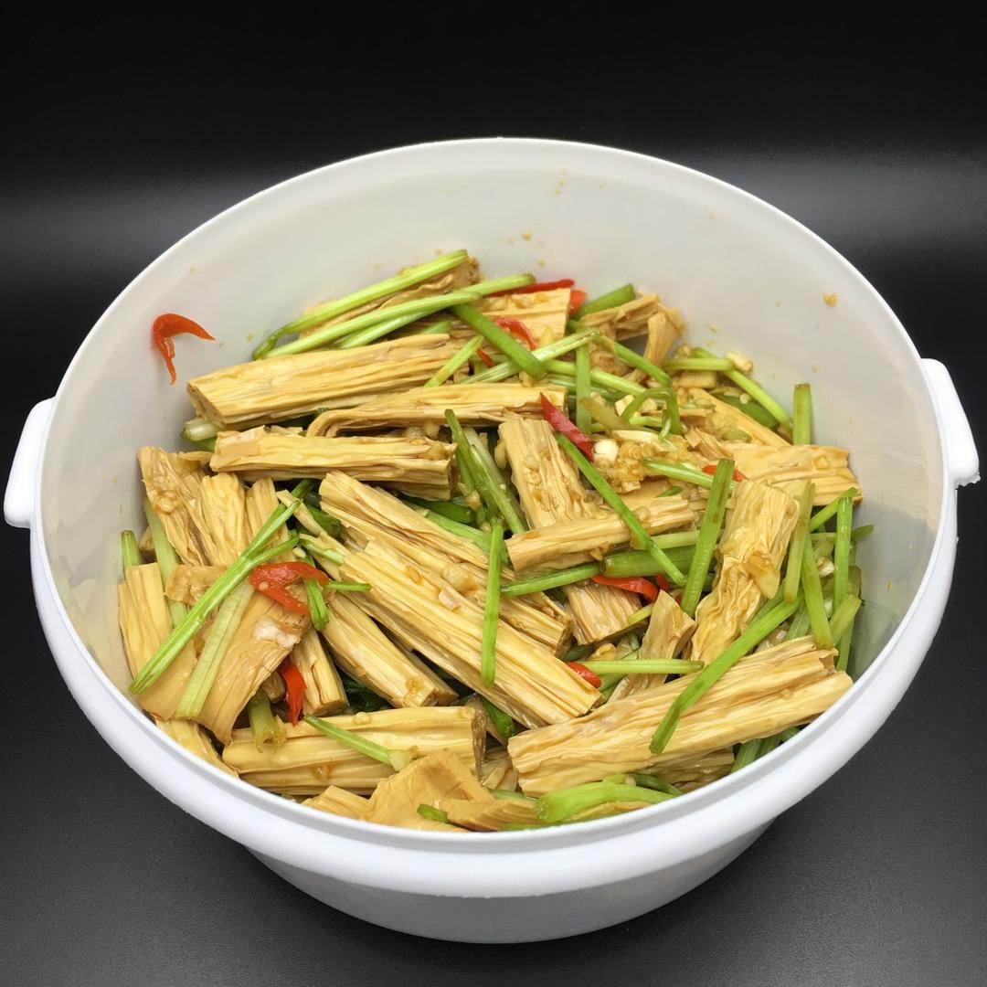 芹菜拌腐竹