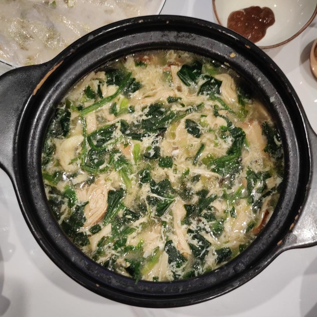 鸡蛋菠菜汤(跟酒店里喝的一个味道！)