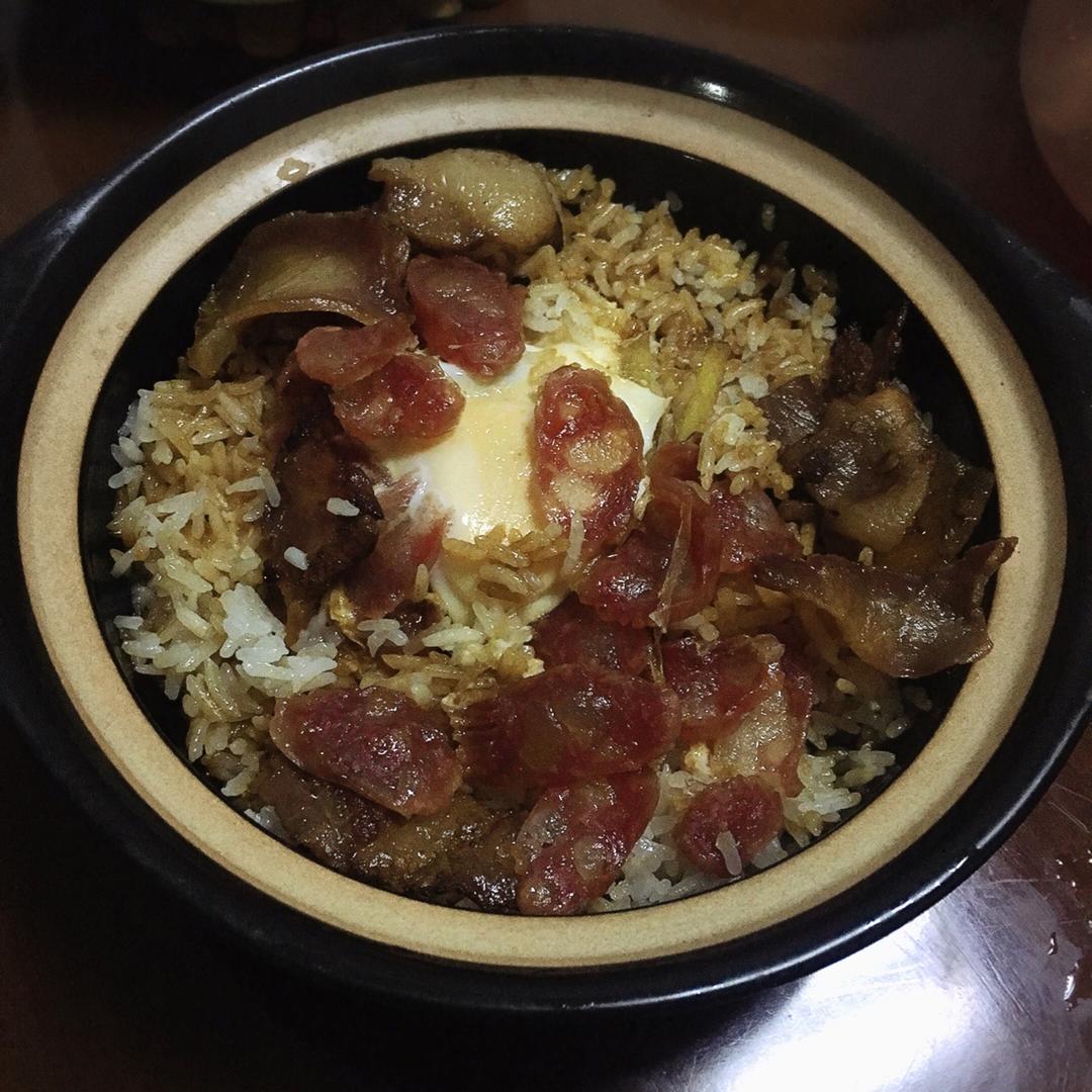 香肠煲仔饭