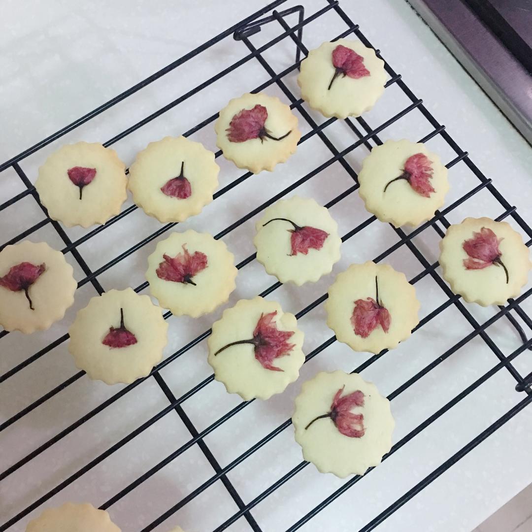 春日樱花薄曲奇饼干