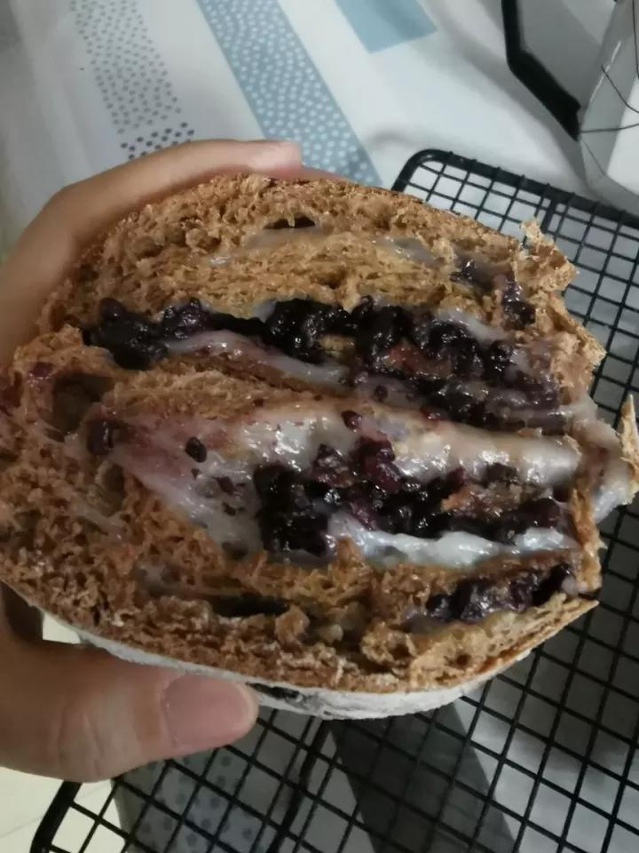 可可麻薯紫米软欧
