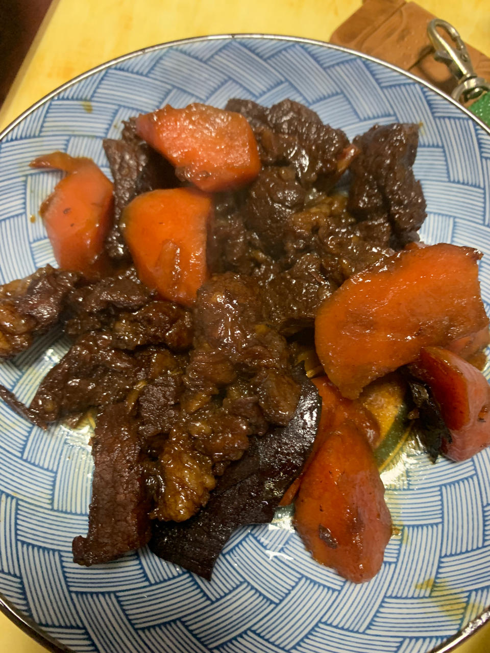 胡萝卜炖牛腩