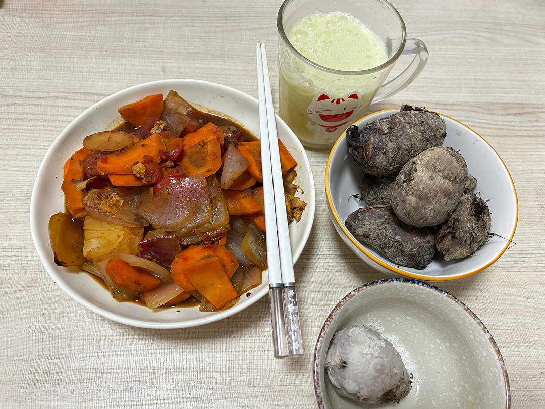 胡萝卜洋葱炒鸡蛋