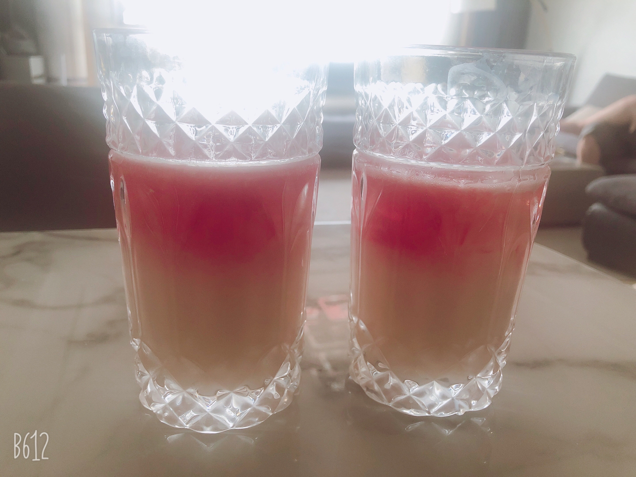 ​红西柚＋养乐多，简单好喝的做法！快来喝杯红西柚益生菌，倾心一夏❤️