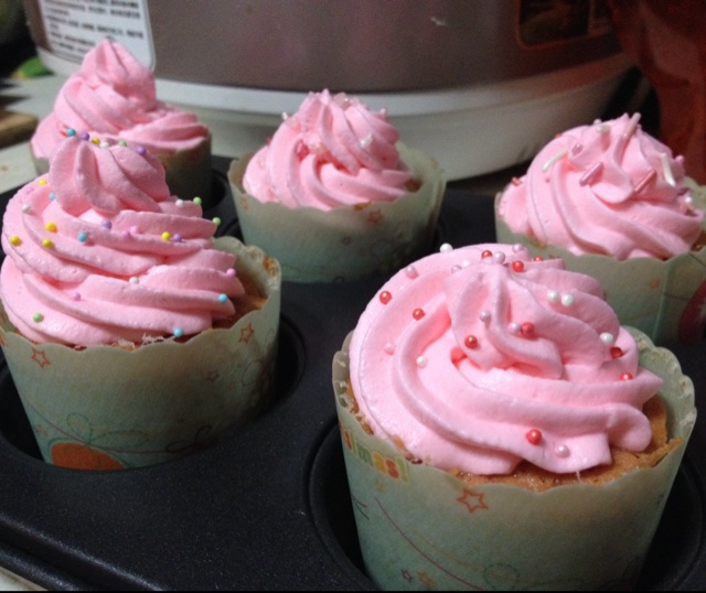 Pink Champagne Cupcakes（粉色香槟杯子蛋糕）