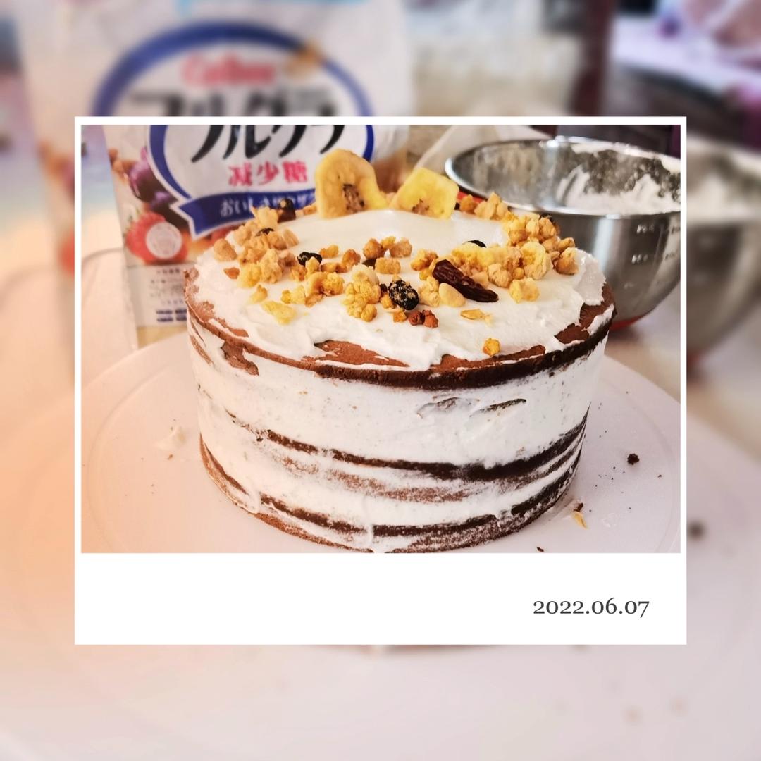 《Tinrry+》香蕉巧克力戚风裸蛋糕（6寸）~浓郁巧克力，香甜软糯的香蕉果肉~