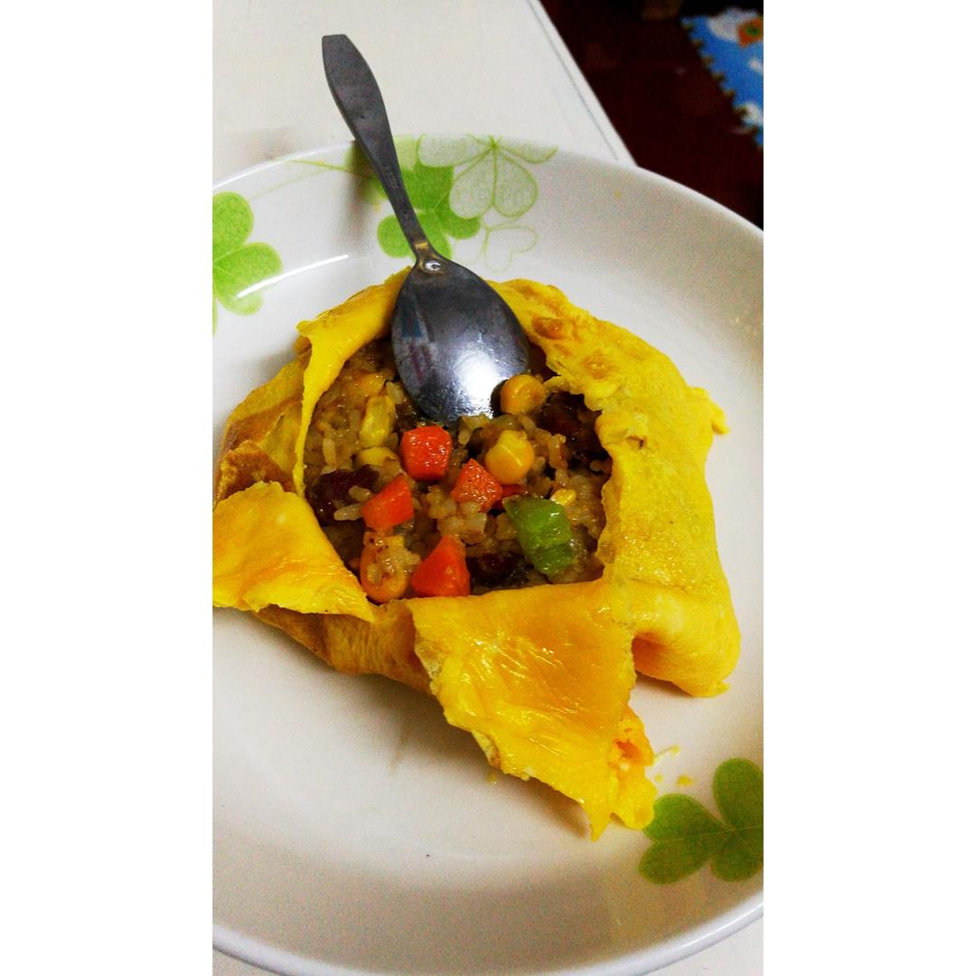 腊肠蛋包饭