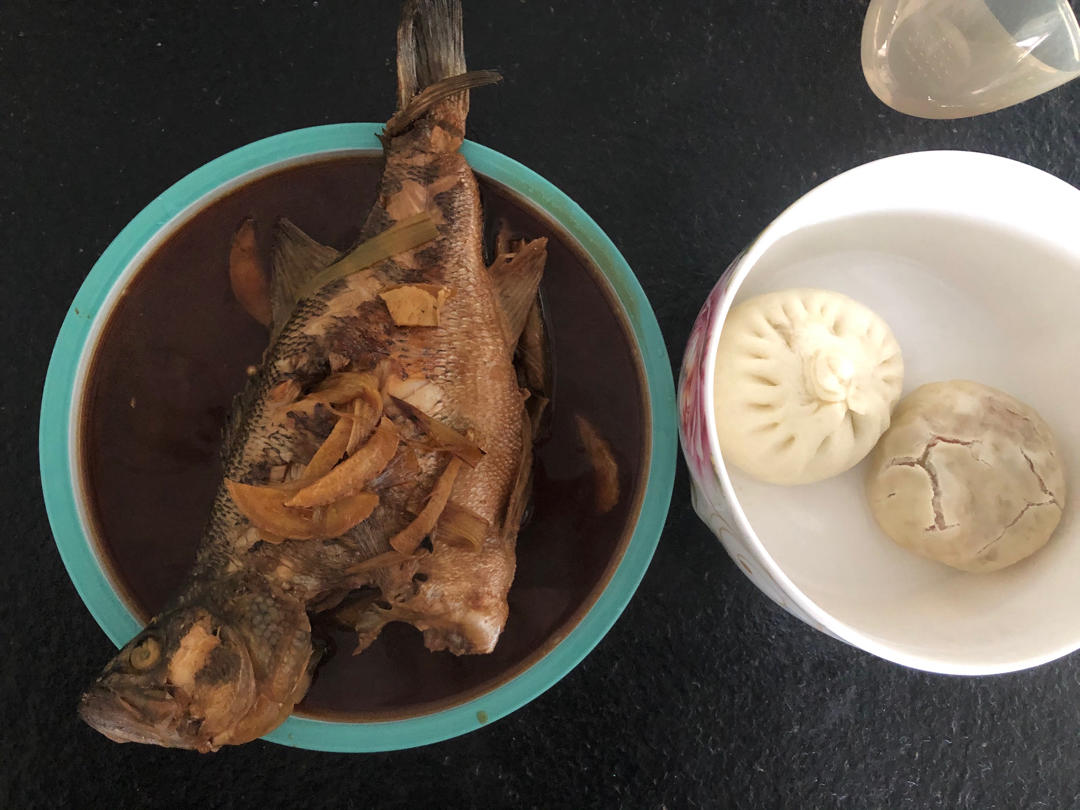 红烧鲈鱼