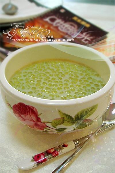 西米椰香抹茶炖蛋的做法
