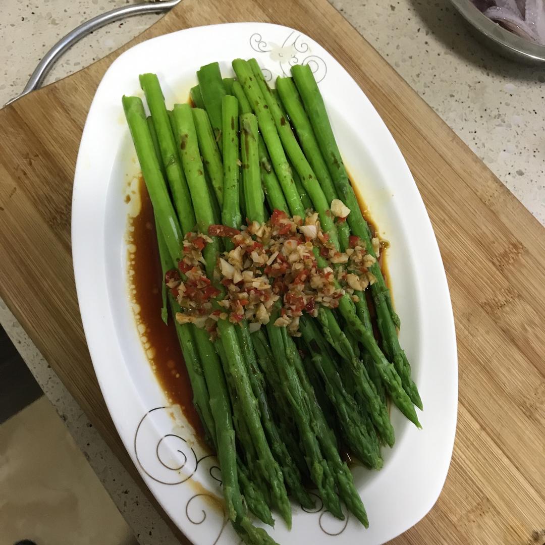 鲜味油淋芦笋