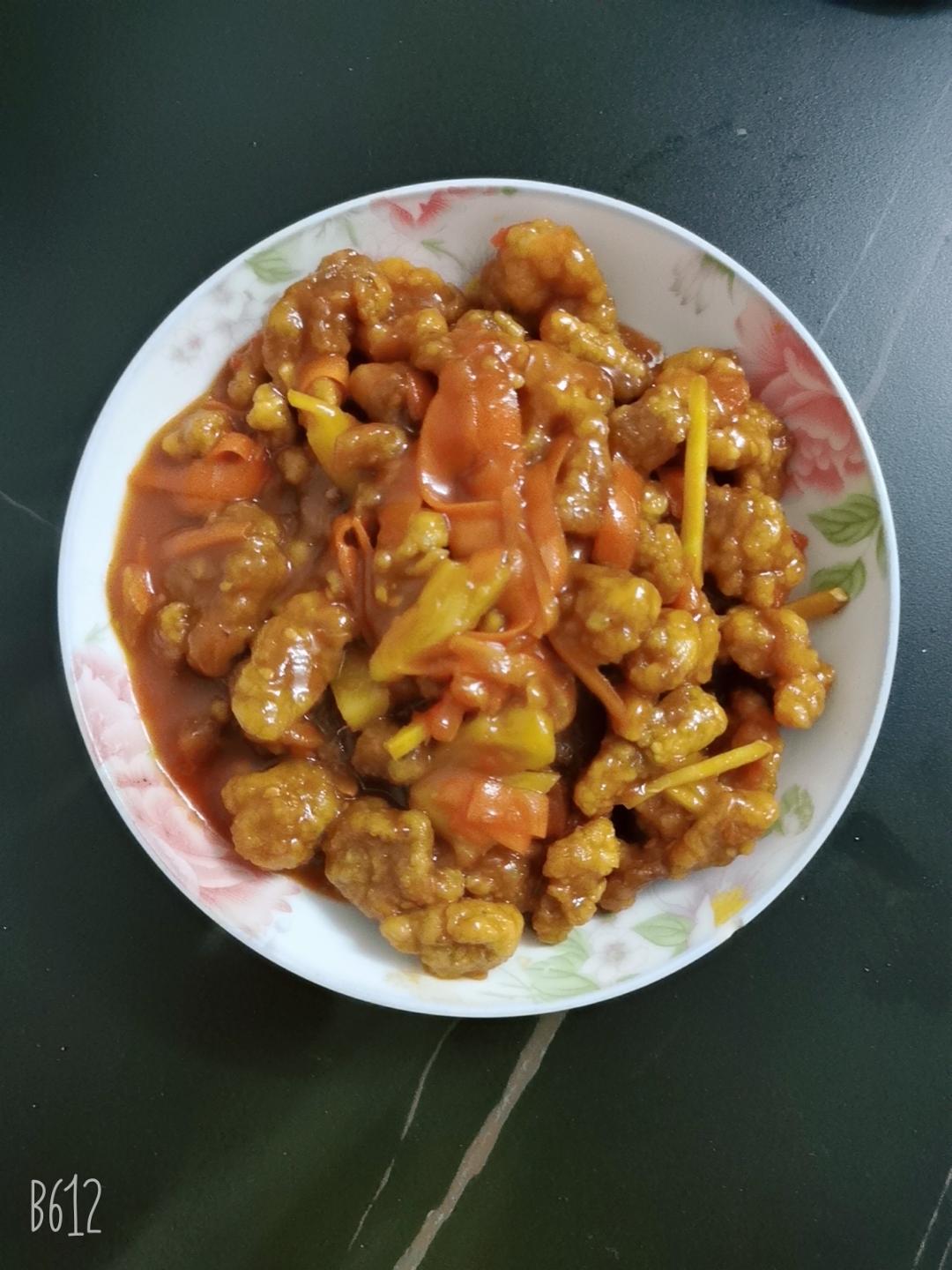 秘制菠萝咕噜肉（绝对好吃）