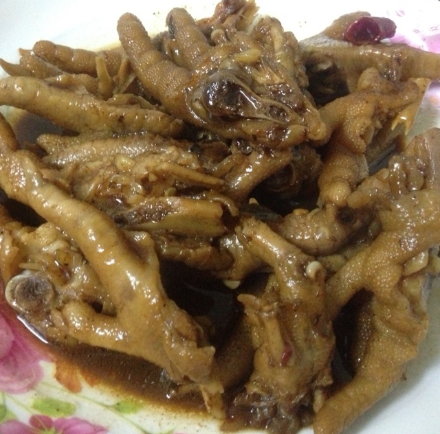 红烧鸡爪