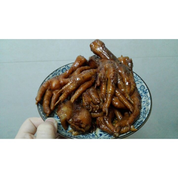 吮指酱香鸭翅