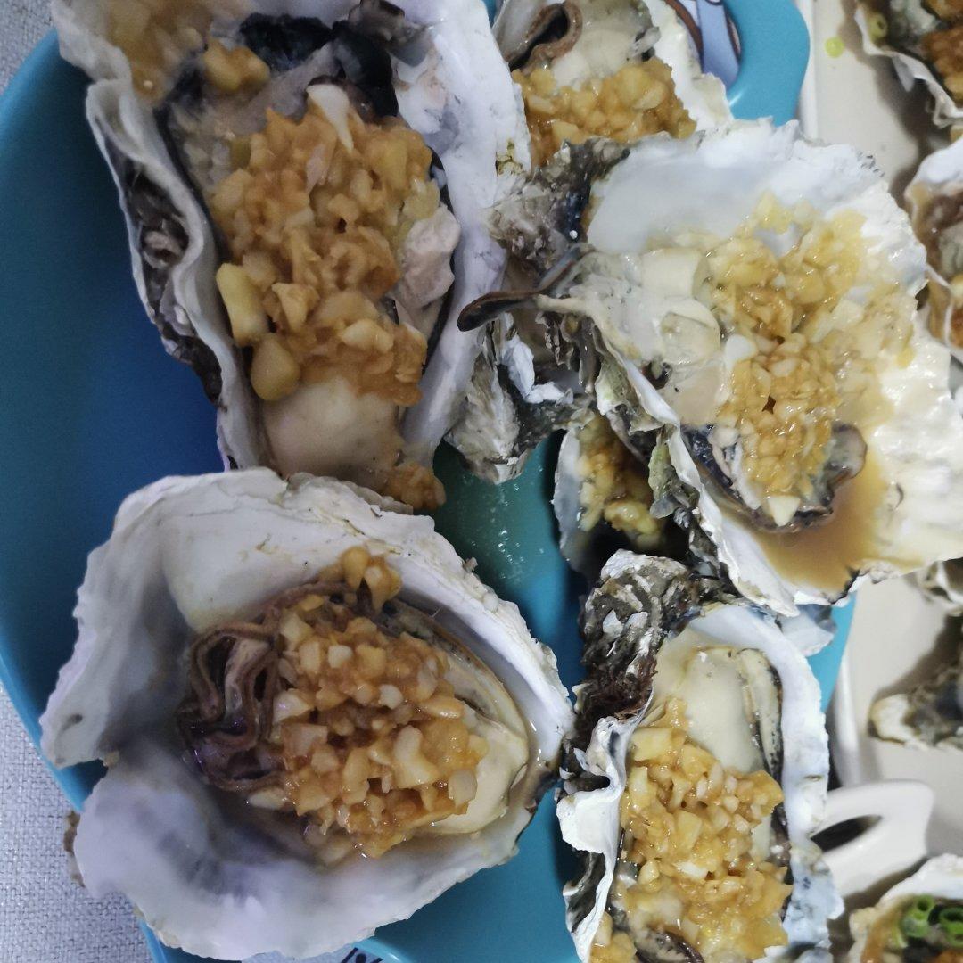 蒜蓉粉丝蒸生蚝