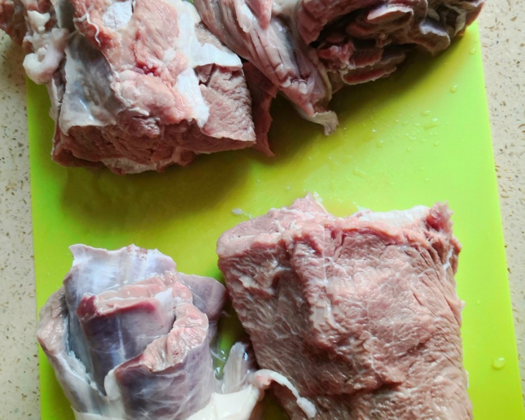 酱牛肉和红烧牛肉面的做法 步骤2