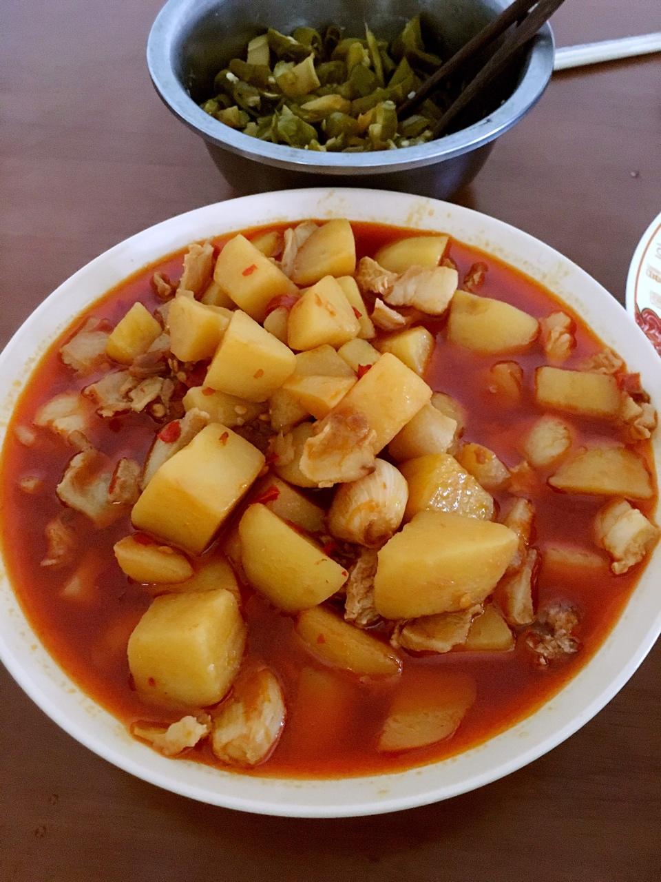 红烧土豆块