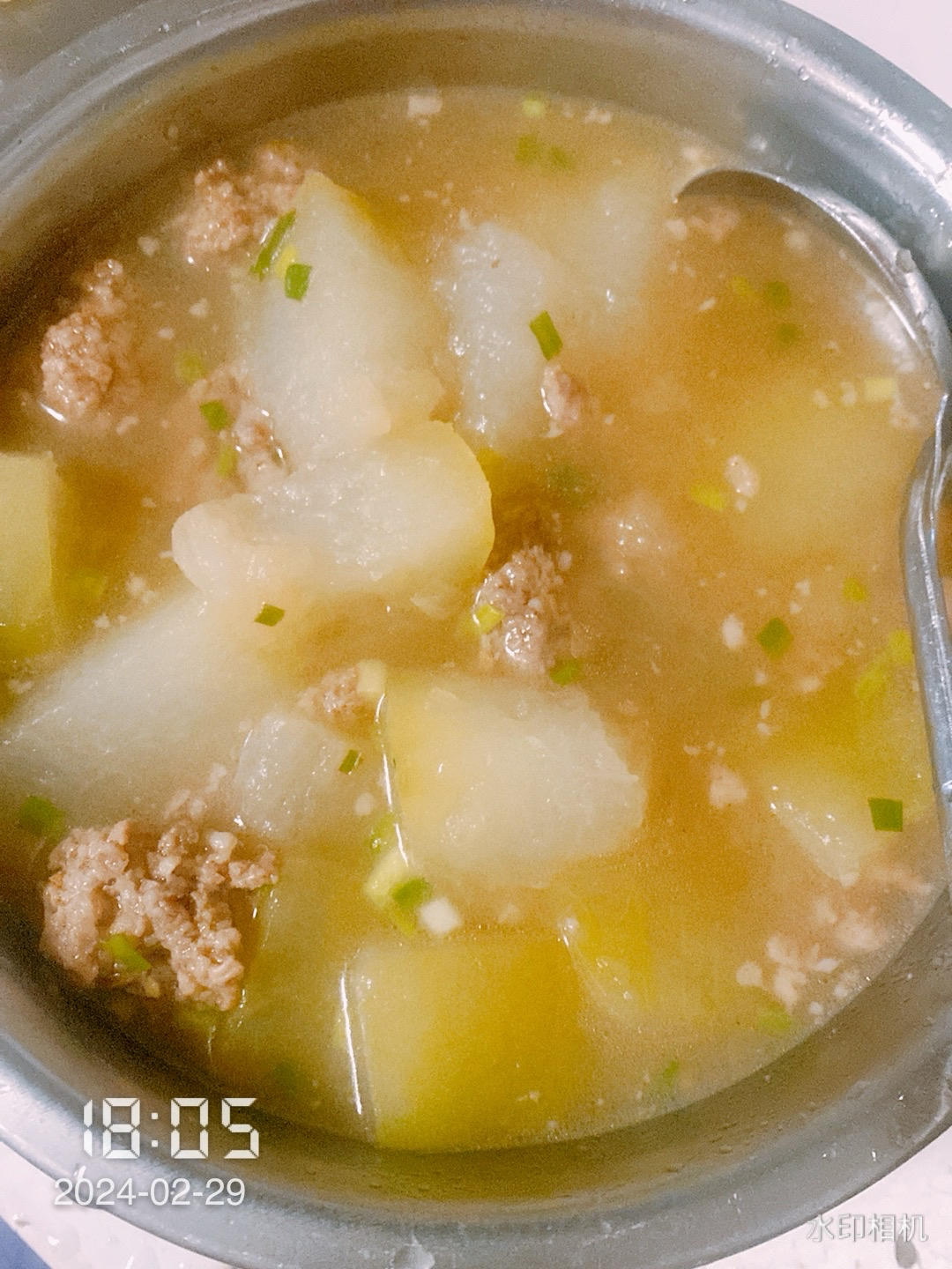 巨鲜美的冬瓜丸子汤