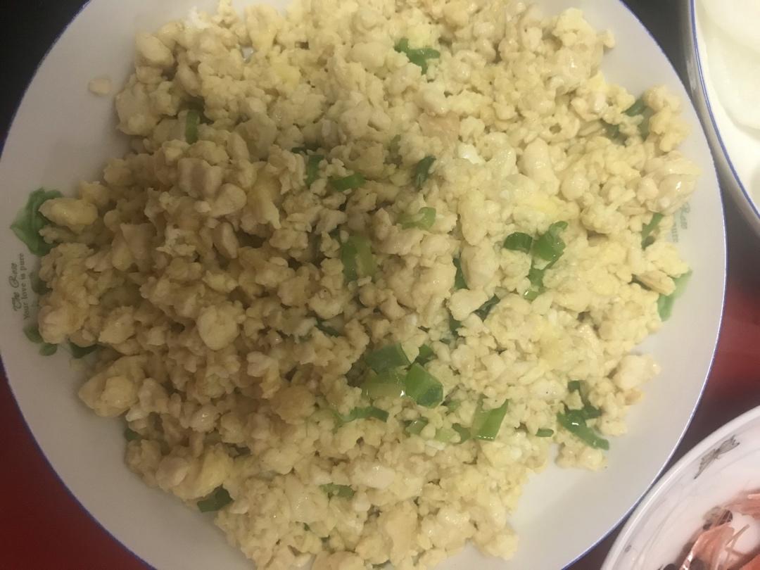 鸡刨豆腐(鸡蛋炒豆腐)