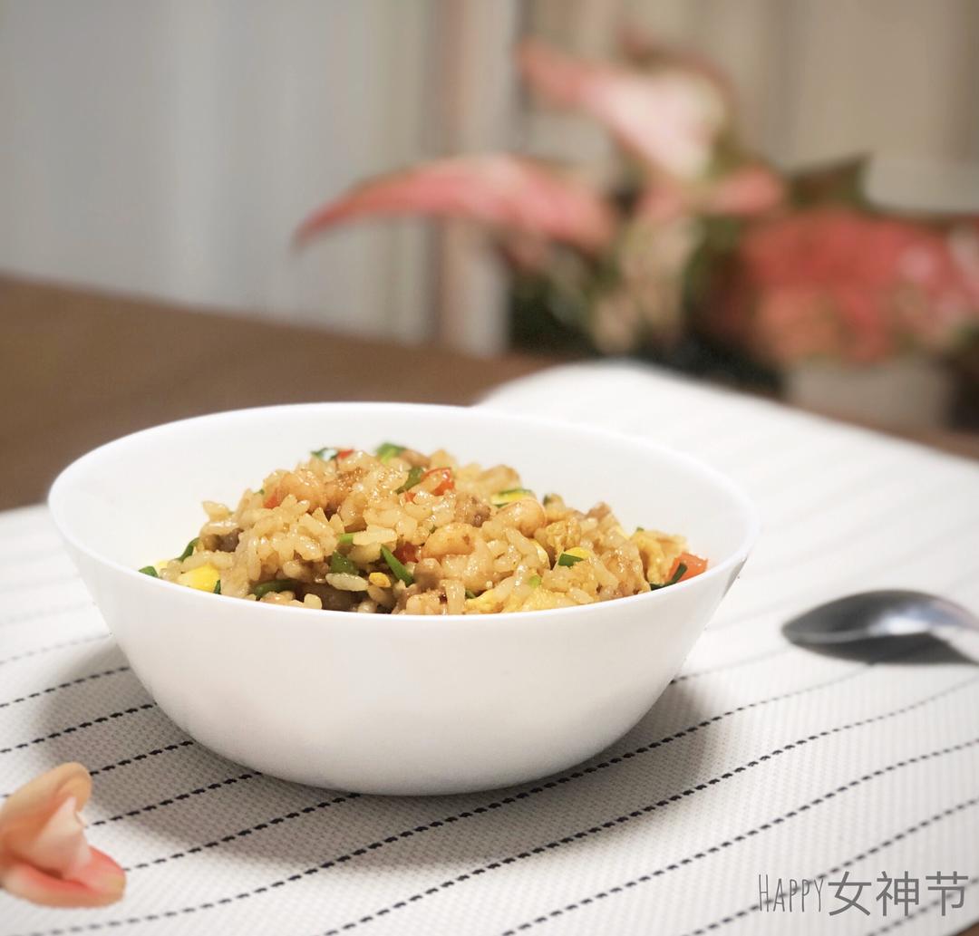 “山珍海味”蛋炒饭