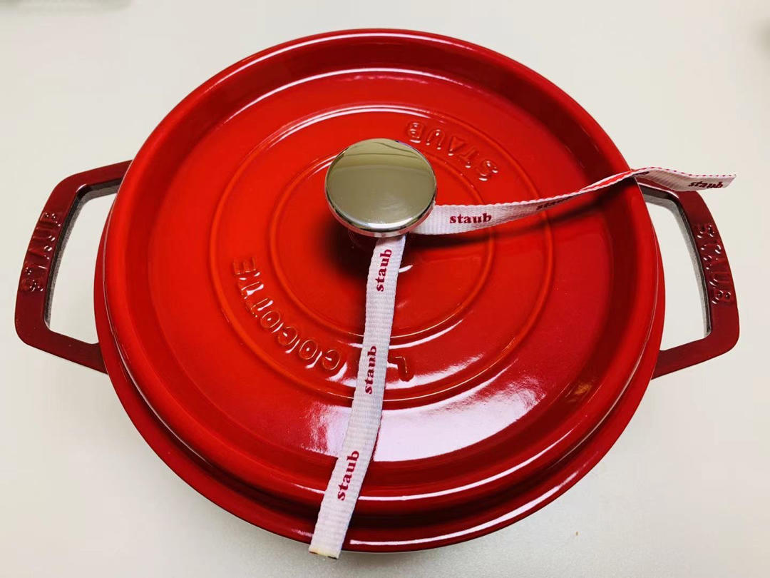 超简单的Staub珐琅锅食谱：烧小排➕小鸡翅