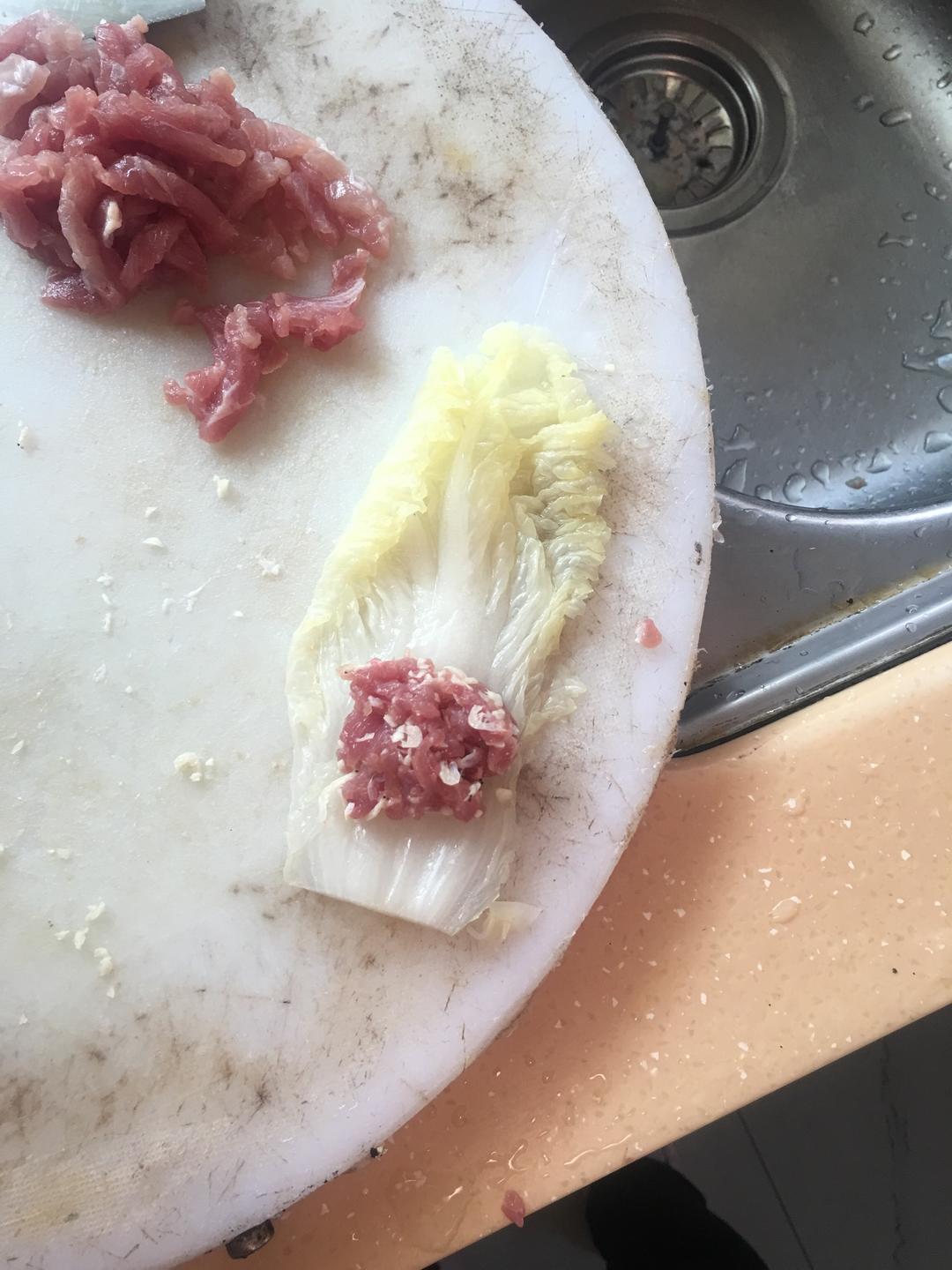 一人食·电饭煲快手菜·豆豉排骨饭+白玉卷+鱿鱼瘦肉汤的做法 步骤5